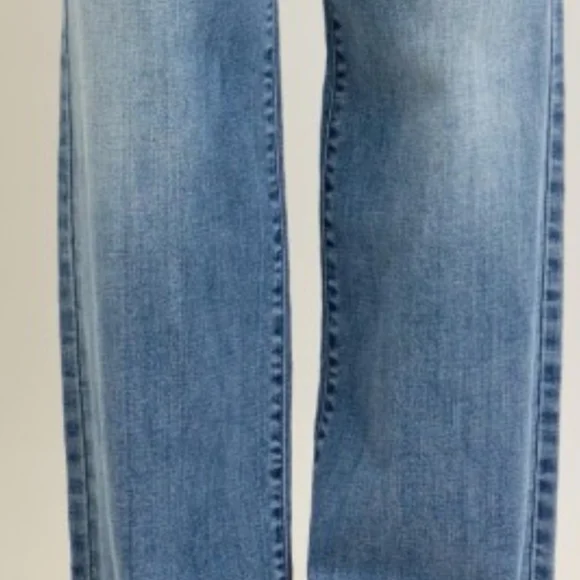 Size 5! NWTs, Judy Blue V-Front Straight Leg Baggy Fit, Raw Hem. - Picture 4 of 9